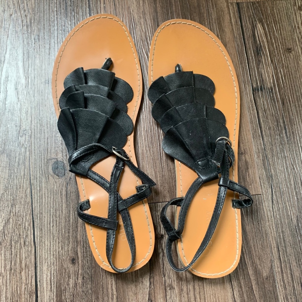 Old Navy Tiered Ruffle Strap Sandals